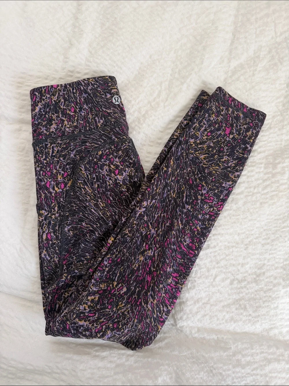 lululemon athletica invigorate High-Rise tight 25” in topography multi